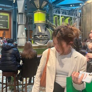 Meet your Posher, Amin